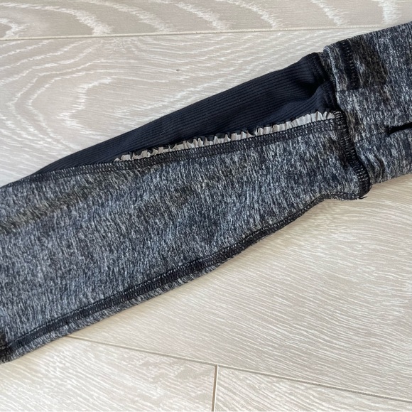 Lululemon Pullover Run Full Tilt Women’s size 4 Grey Half Zip - Picture 16 of 16